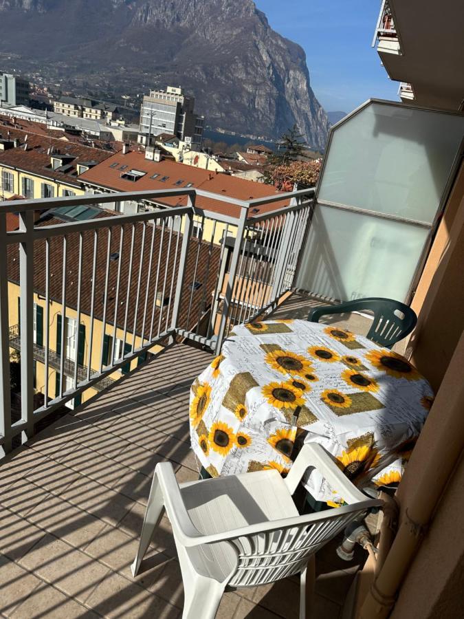 Love Loft Casa Vacanza Lecco Exteriör bild